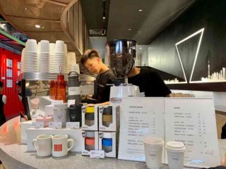 腾讯：澳门一码中精准一码免费中特-1名Manner咖啡师1天最多做333杯咖啡