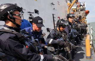 阿里巴巴:新澳资料免费精准-中国海警缴获菲士兵枪支？中方回应