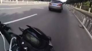 网易:2024新奥今晚开什么-司机恶意别车变道后刹车急停致撞车