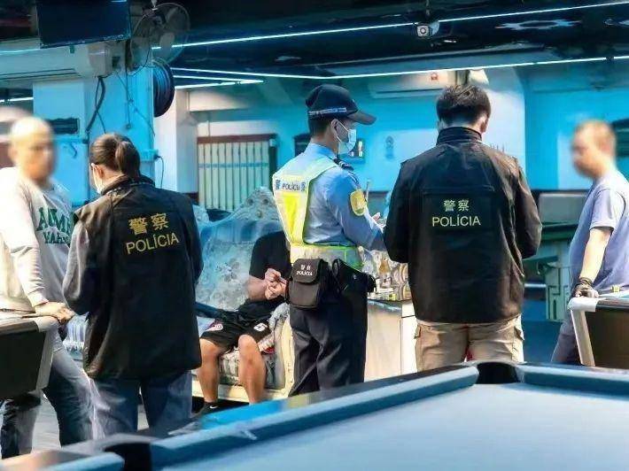 搜狐订阅：2024年新澳门内部资料精准大全-警号985、211的民警手被拍红了  第2张
