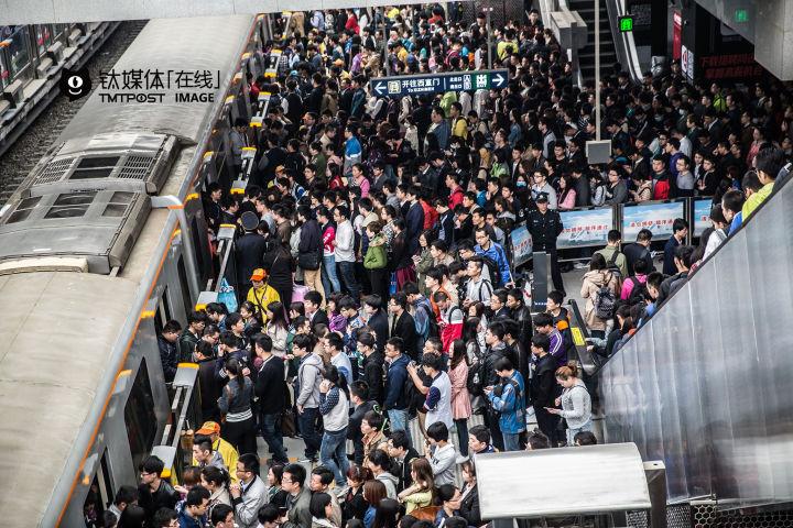 网易:今晚必中一码一肖澳门-北京65岁男子扰乱地铁乘车秩序被拘  第2张